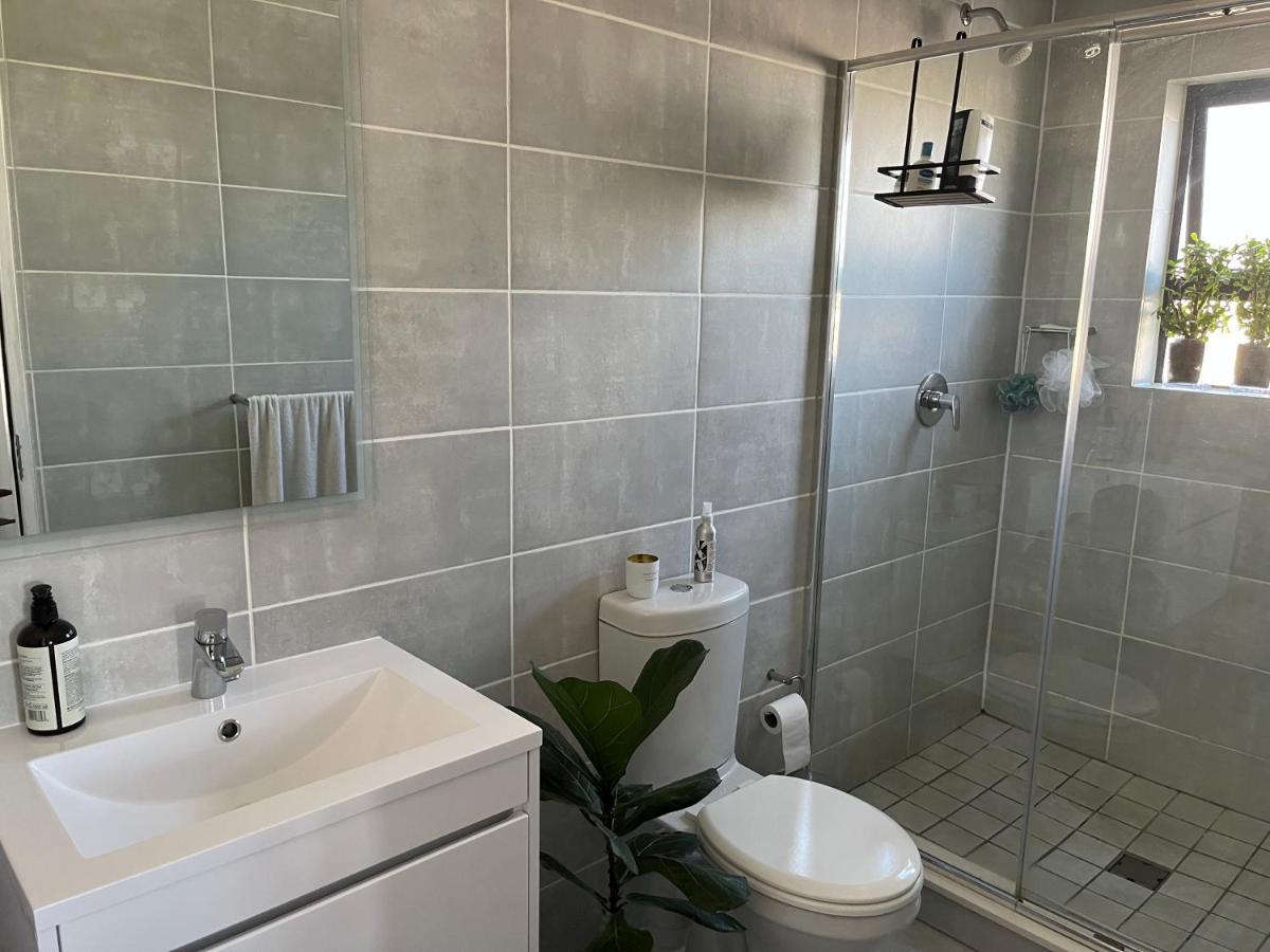 Luxury One Bedroom Apartment Somerset West Exteriér fotografie